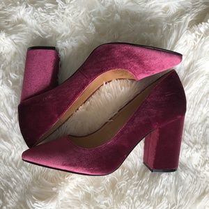 Jessica Simpson Velvet Chunky Block Pumps Size 7